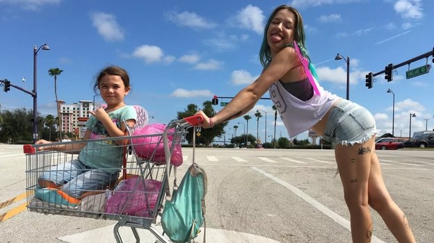 Кадр из фильма «Проект Флорида» / реж. Шон Бэйкер / A24: