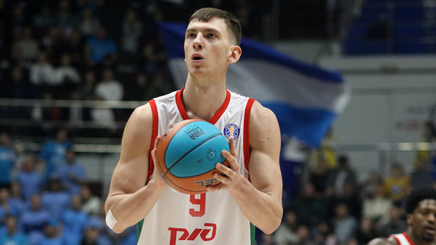 Андрей Мартюк. Баскетболист Андрей Мартюк