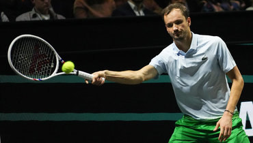 «Я все еще много зарабатываю». Медведев: неудачное начало сезона, спад и проблемы, вопрос о продолжении карьеры