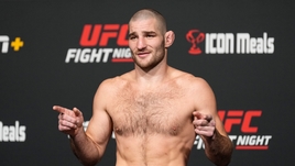 Биография Шона Стрикленда: был в тюрьме и хотел закончить со спортом, перенес операцию после ДТП и стал чемпионом UFC