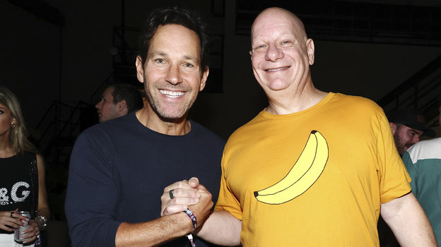 Актеры Пол Радд и Джефф Росс на вечеринке Супербоула-2025