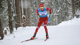 Лыжник Александр Большунов
