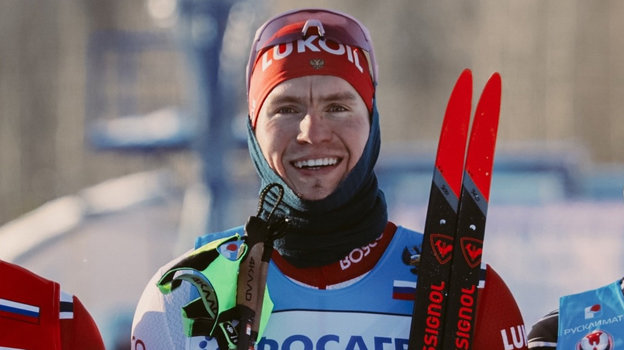 Лыжник Александр Большунов