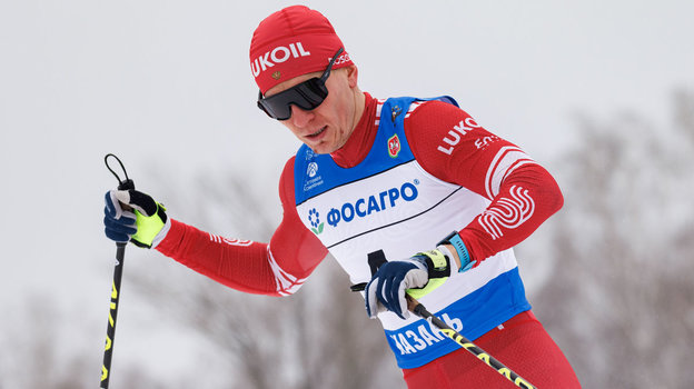 Лыжник Александр Большунов