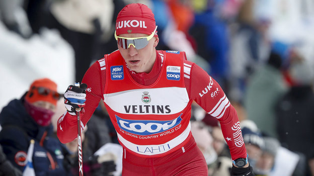 Лыжник Александр Большунов