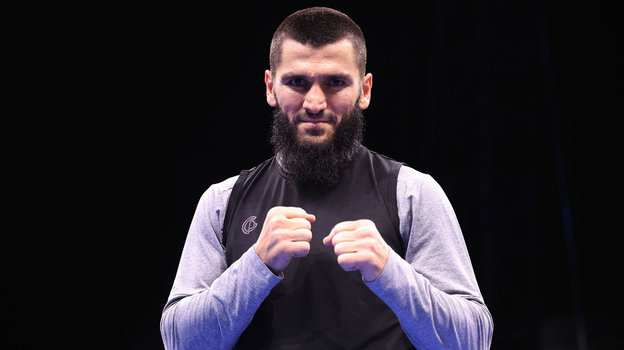 Артур Бетербиев. Боксер Артур Бетербиев