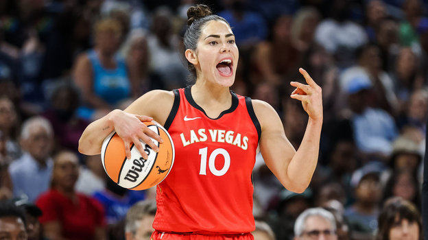 Келси Плам. Баскетболистка Келси Плам