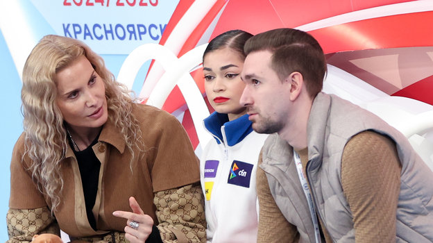 Этери Тутберидзе, Аделия Петросян и Даниил Глейхенгауз.