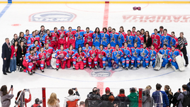 Праздник женского хоккея в Челябинске: больше 6 тысяч зрителей, сестра Морозова — MVP