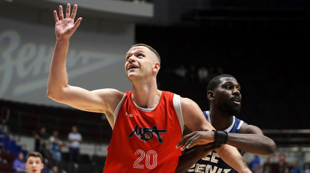 Андрей Зубков и Алекс Пойтресс. Баскетболисты Андрей Зубков и Алекс Пойтресс