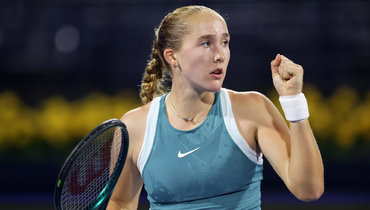 Мирра Андреева одержала победу над Маркетой Вондроушовой.