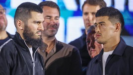 Боксеры Артур Бетербиев и Дмитрий Бивол