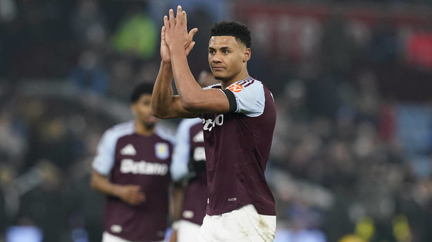 Олли Уоткинс («Астон Вилла»).