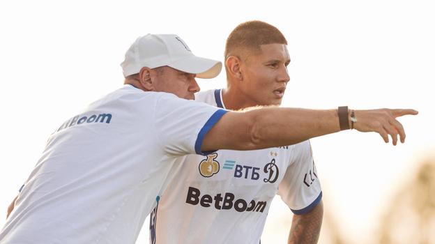 Марцел Личка и Хуан Касерес.