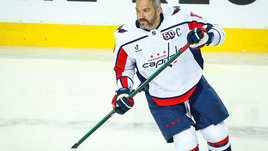 «Вы увидите парня, который выжимает педаль до упора». Овечкин возобновил сезон удивительной игрой
