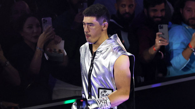 Боксер Дмитрий Бивол