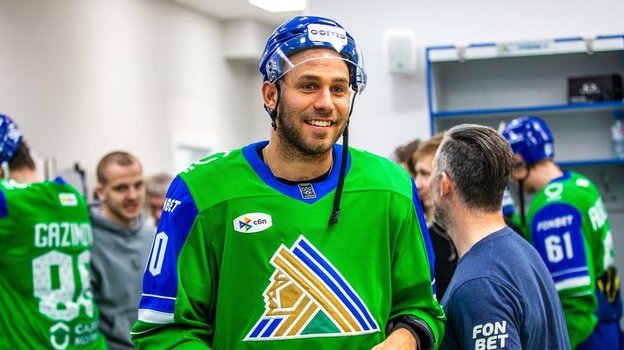 Джошуа Ливо.