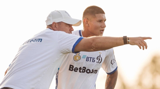 Марцел Личка и Хуан Касерес.