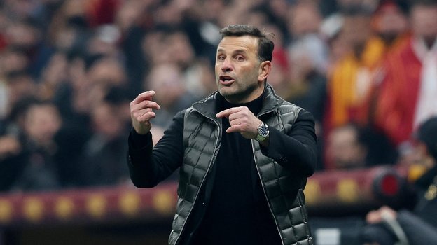 Главный тренер «Галатасарая» Окан Бурук.