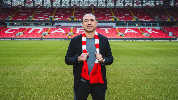 Франсис Кахигао.