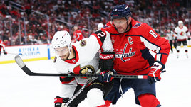 Хоккеисты Артем Зуб и Александр Овечкин