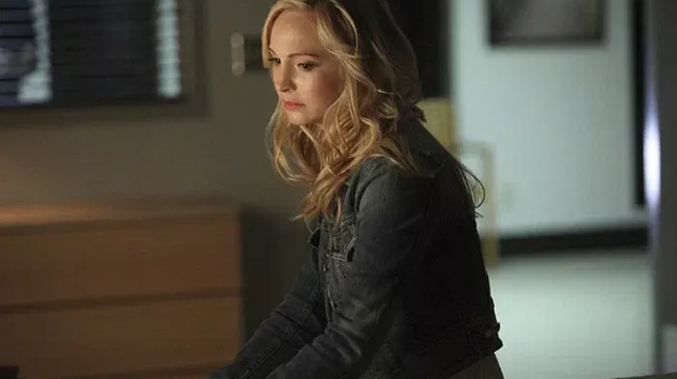 Кадр из сериала «Дневники вампира», реж. Крис Грисмер, Джошуа Батлер, Майкл А. Алловиц и др. / Warner Bros. Television и Hulu