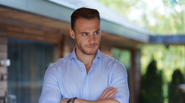 Кадр из сериала «Постучись в мою дверь», реж. Альтан Денмез, Now