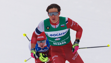 «Думал, Устюгов не доедет, он кряхтел как дед». Коростелев — про авантюру на скиатлоне