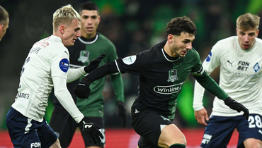 Эдуард Сперцян и Сергей Бабкин в матче «Краснодар» — «Крылья Советов» (1:1) 1 марта.