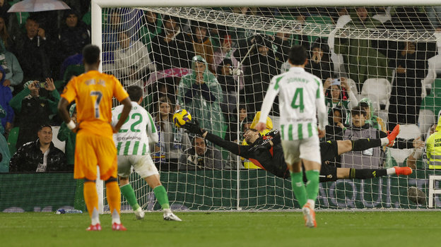 Гол Иско «Реалу» с пенальти.