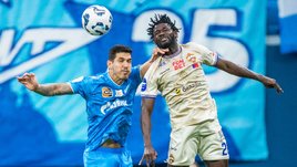 Футболисты Нино и Секу Койта в матче «Зенит» — ЦСКА (0:0) 1 марта. Санкт-Петербург.