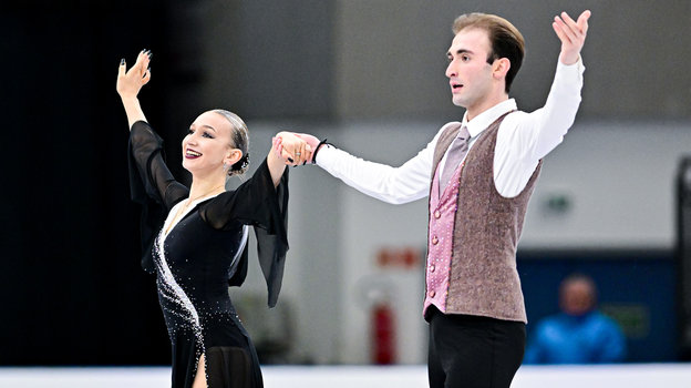 Анастасия Метелкина и Лука Берулава. Фигуристы Анастасия Метелкина и Лука Берулава