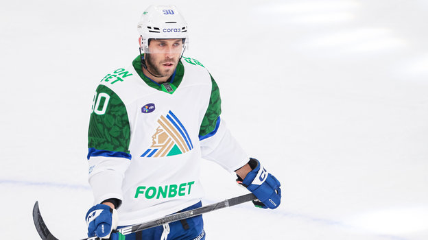 Джошуа Ливо. Нападающий «Салавата Юлаева» Джошуа Ливо