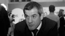 «Высота небольшая, травмы несильные». Вдова Сайтиева подтвердила, что он выпал из окна незадолго до смерти