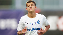 Футболист «Динамо» Виктор Окишор