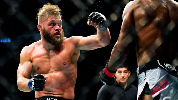 Боец ММА Рафаэль Физиев