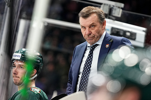 Олег Знарок.