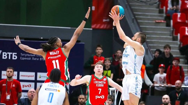 Победный бросок Георгия Жбанова в матче «Локомотив-Кубань» — «Зенит».