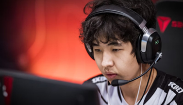 Азабяр Senzu Мунхболд.