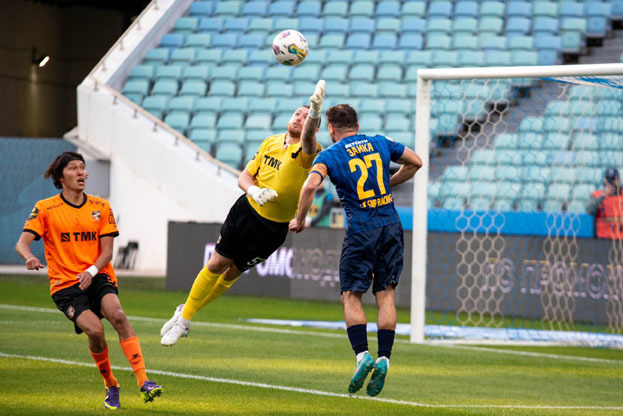 Александр Селихов и Кирилл Заика. Футболисты Александр Селихов и Кирилл Заика в матче «Сочи» — «Урал» (1:0)