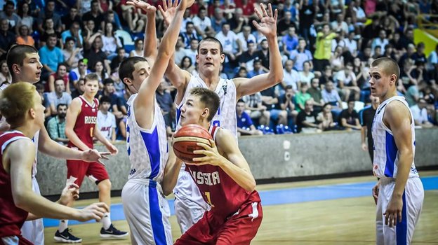 Нестор Дячок в составе сборной России U-16.