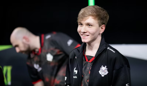 Илья m0NESY Осипов.