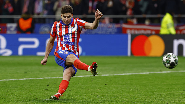 Хулиан Альварес.