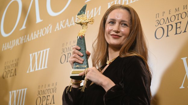 Виктория Исакова.