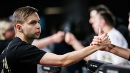 Это плей-офф — здесь все серьезно. Сенсация уже в четвертьфинале?