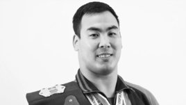 Мастер спорта России по борьбе на поясах Санджи Каруев