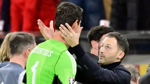 Тибо Куртуа и Доменико Тедеско.