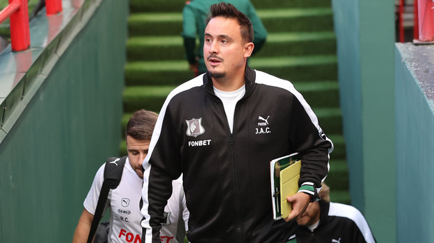 Джонатан Альба. Тренер «Ростова» Джонатан Альба