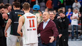 «Вергун использовал свой шанс, он молодец». Ганиенко — об исторической победе «Уралмаша»