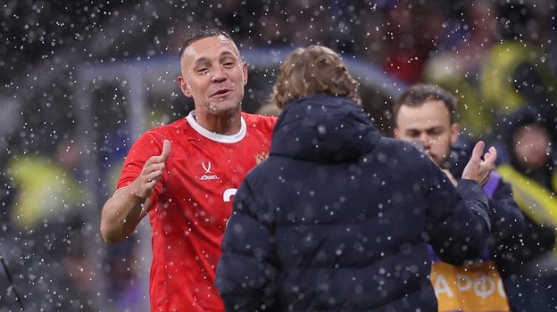 Артем Дзюба и Валерий Карпин.